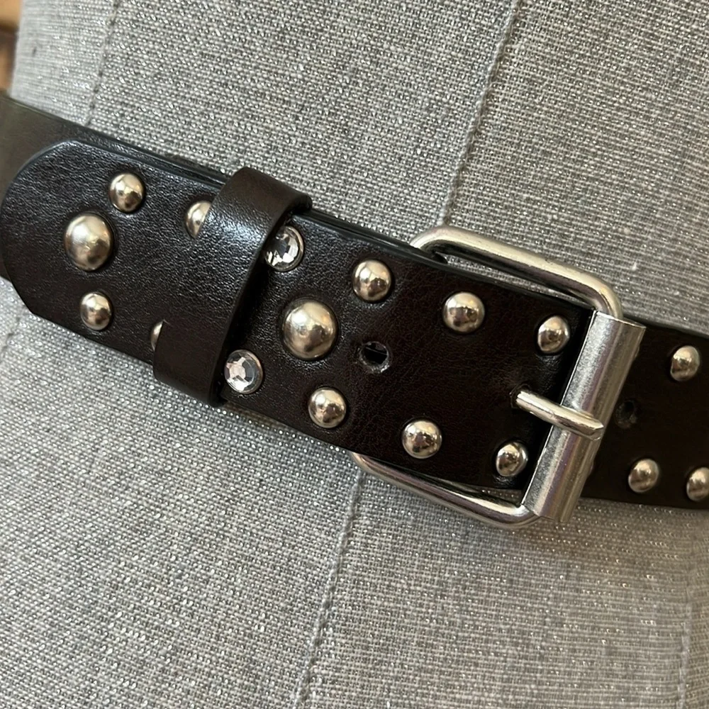 Target child’s dark brown leather silver studded rhinestone belt SZ 10/12
